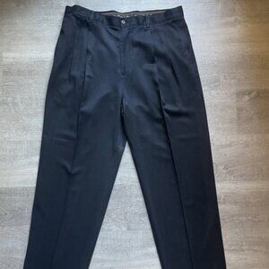 Tommy Bahama 100% Silk Men’s Front Pleated Black Dress Pants Size 38/32